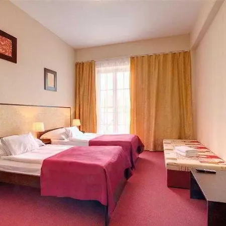 Alexandra Hotel
